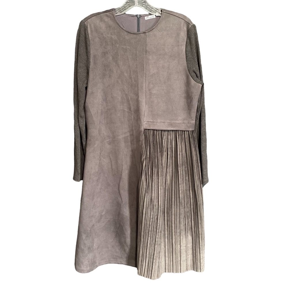 Girls Gray Dress size 18 Long Sleeve will fit adult small